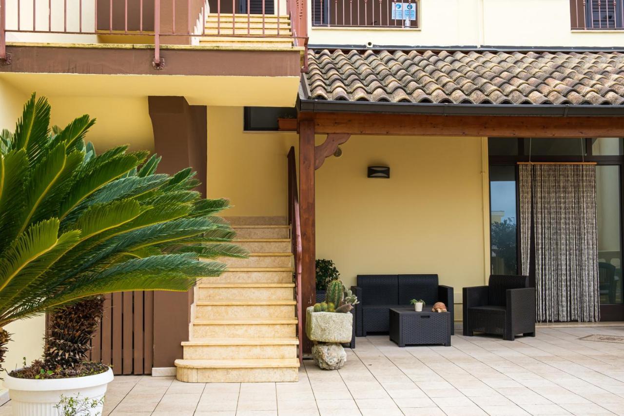 Olimpo B&B Giurdignano Εξωτερικό φωτογραφία